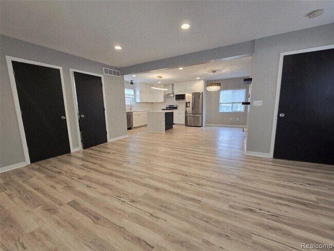 Photo - 1277 E Lincoln St