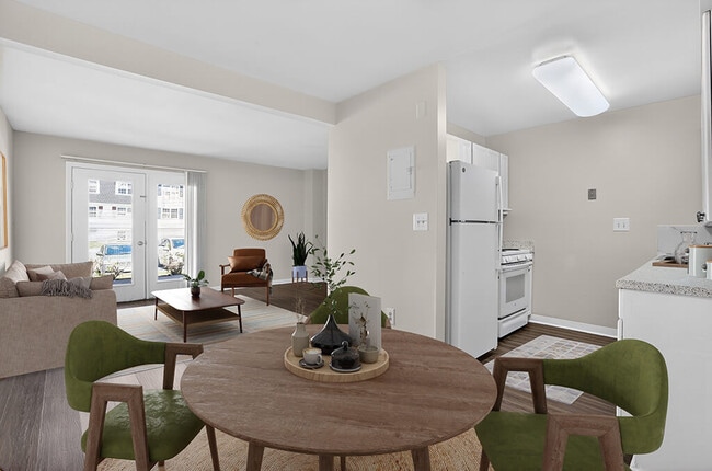 Building Photo - Brentwood Apartment Homes