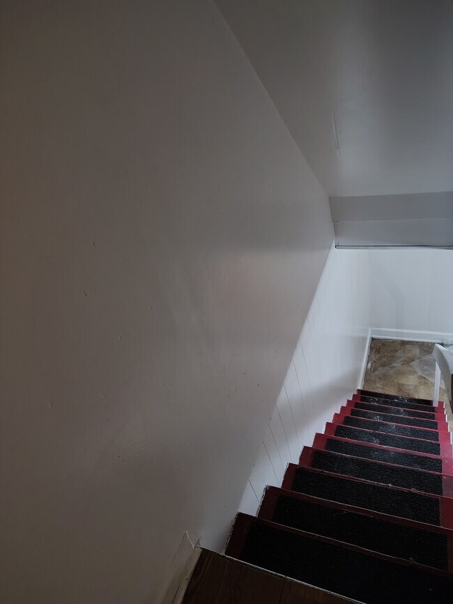 Photo - 416 W Poplar St