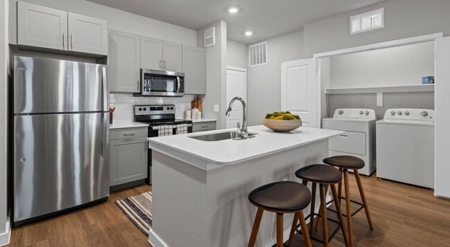 Building Photo - 3845 Frontier Pkwy Unit 02269