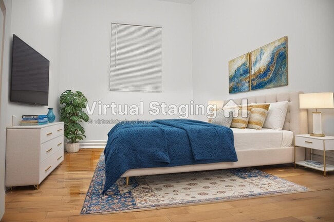 Building Photo - 4399 Boul Saint-Laurent