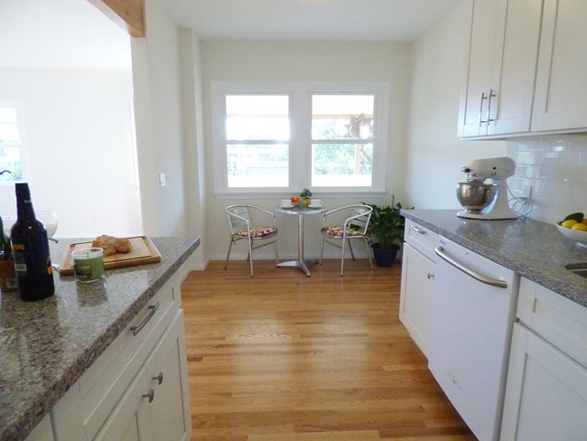 Photo - 1531 Stanford St Unit B
