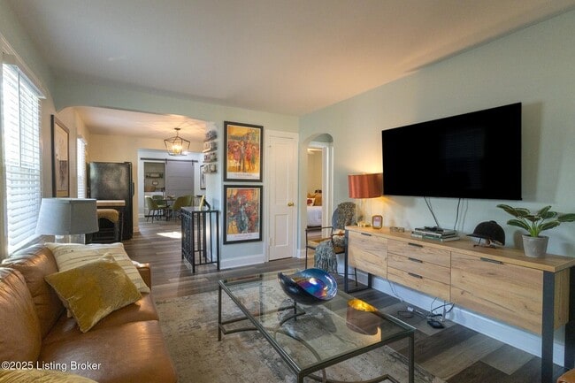 Photo - 720 Gheens Ave