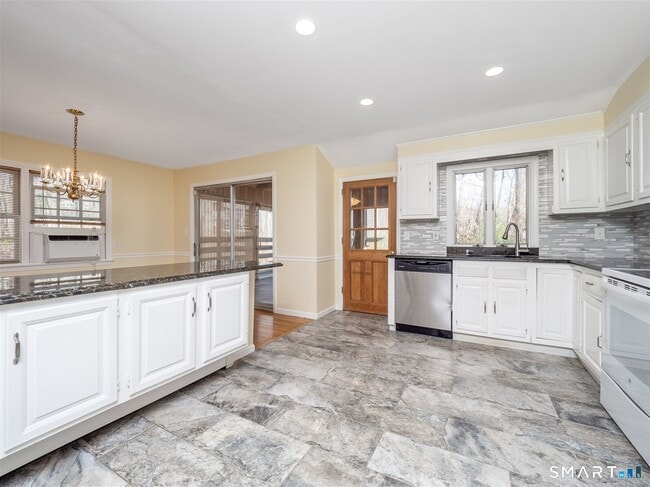 Photo - 267 Thayer Pond Rd