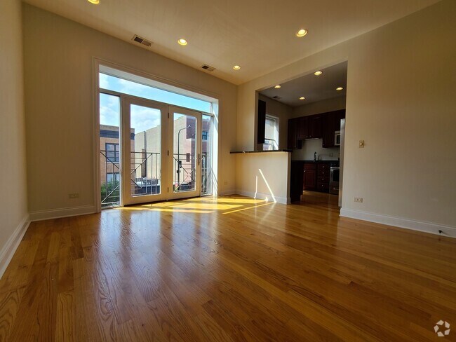 Building Photo - 3335 N Halsted St Unit 2 Rental