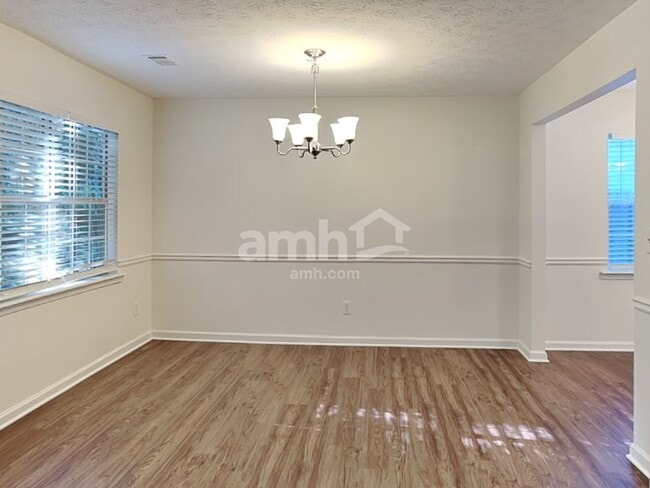 Photo - 755 Allen's Landing Dr SE