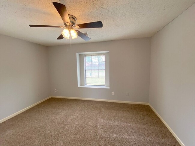Photo - 4534 Trout Valley Dr