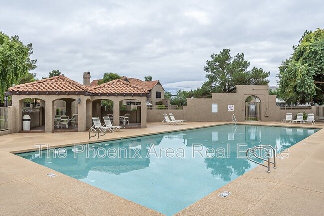 Photo - 3491 N Arizona Ave