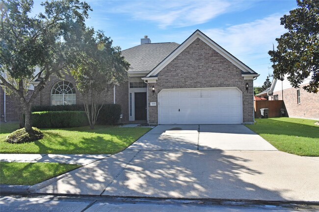 Building Photo - 11111 Sprucedale Ct