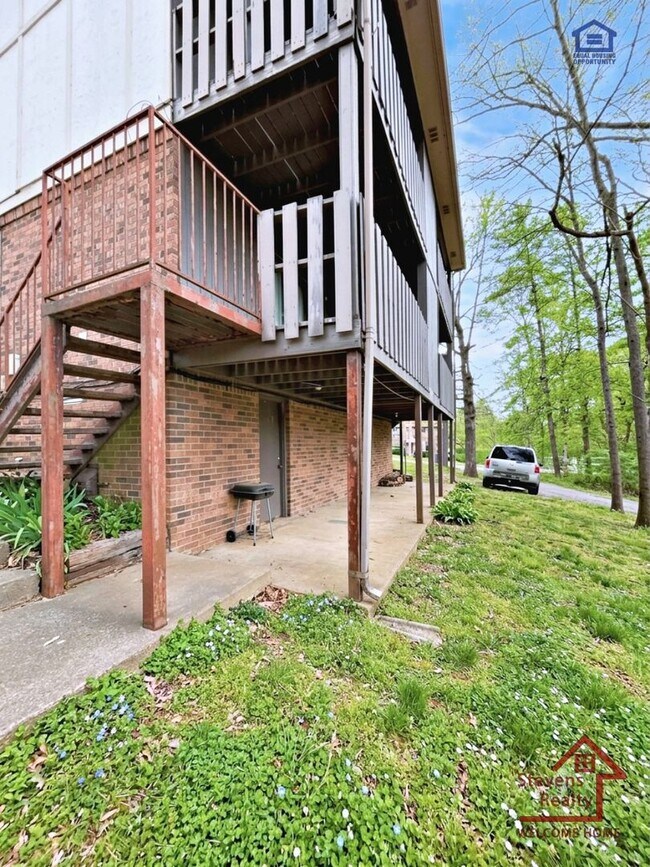 Photo - 101 Bybee Dr Unit D2