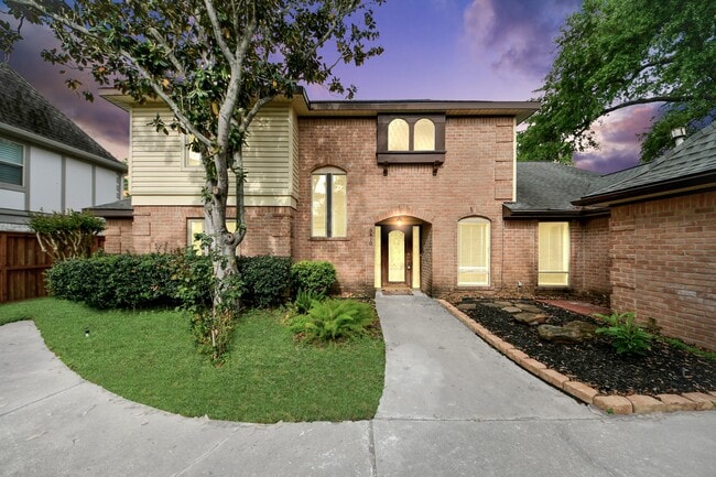 Building Photo - 3410 Crow Valley Dr