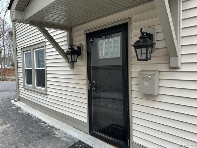 Photo - 973 NY-22 Unit B