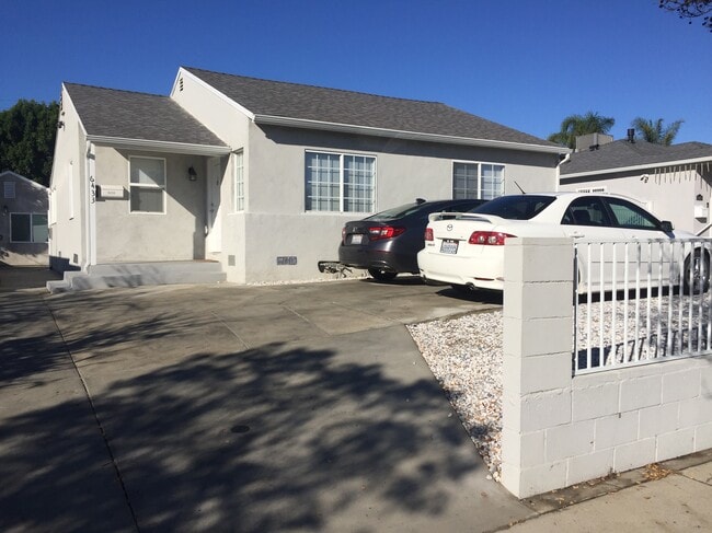 Photo - 6433 Gentry Ave