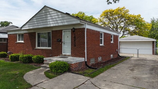 Photo - 18213 Curtain Ave House