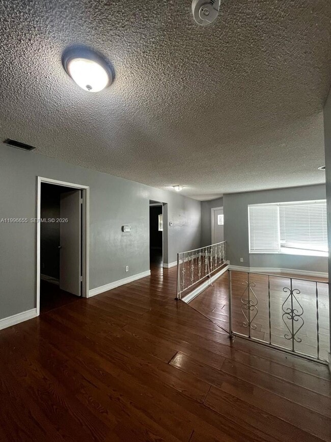 Photo - 4753 NW 41st St