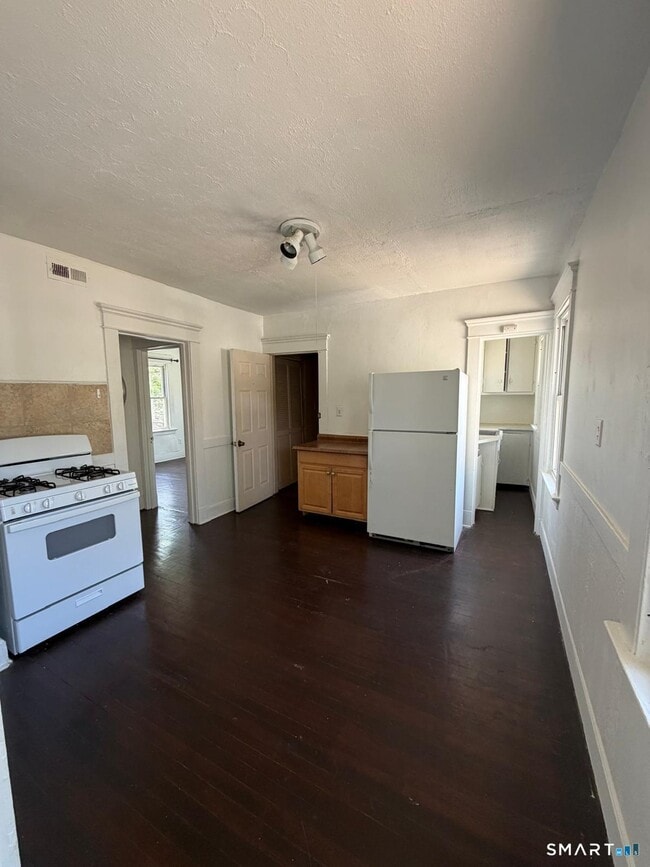 Photo - 35 Irvington St Unit 2