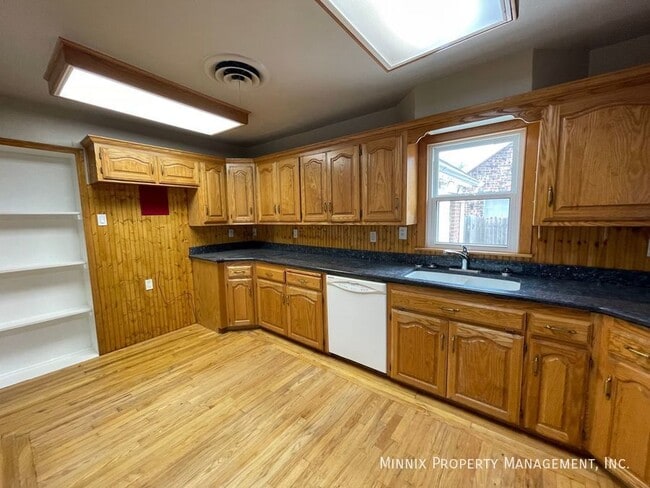 Photo - 1222 S Milam St