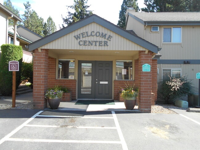 Spokane Cedar Estates Hollow Office - Spokane Cedar Estates Apartments