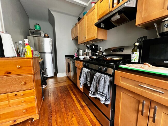 Photo - 48 Englewood Ave Unit 1