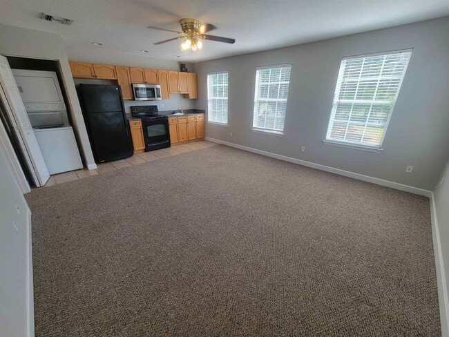 Photo - 4247 Raleigh Way