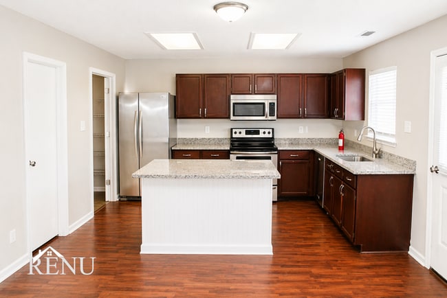 Photo - 6641 W Jamestown Dr