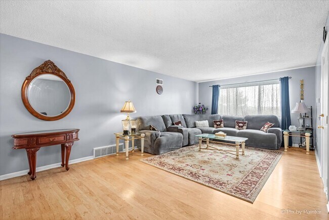 Photo - 1452 Carol Ct Unit 2A