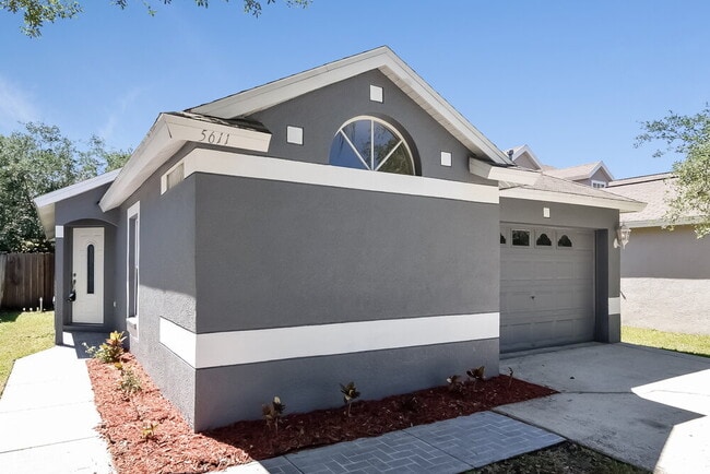 Photo - 5611 Tanagergrove Way House