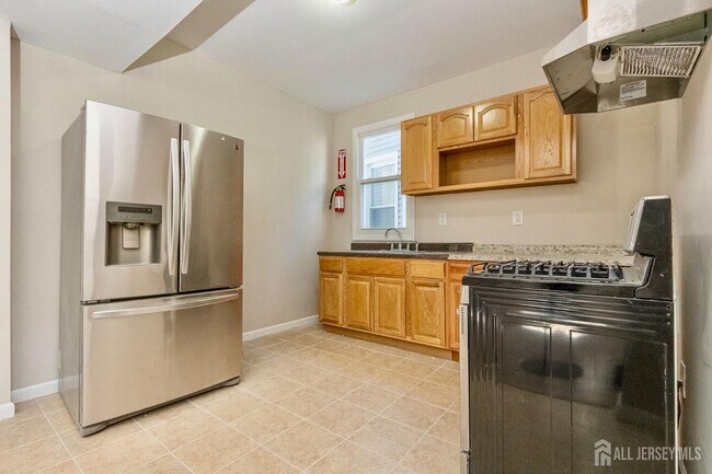 186 N 17th St Unit 2