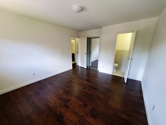 Photo - Tremaine Place