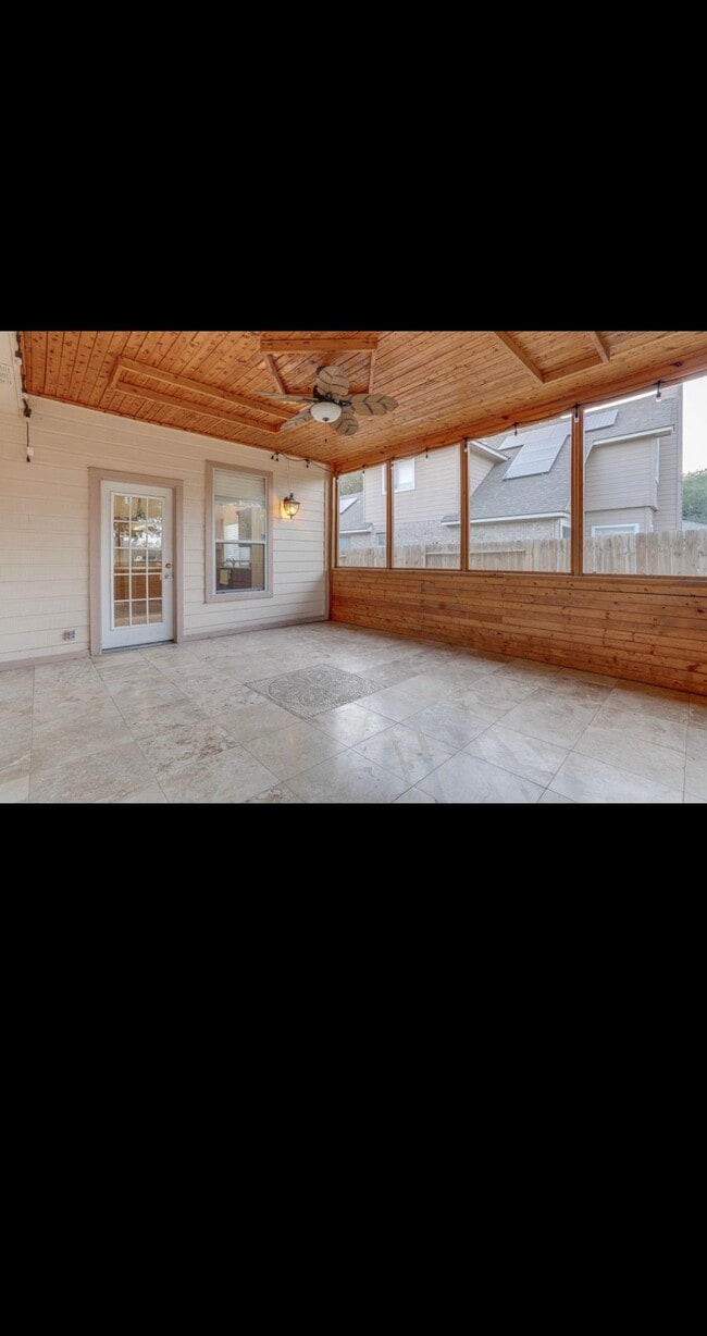 Photo - 3035 Fall Crest Dr