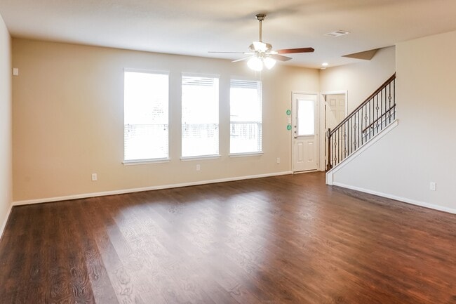Photo - 19011 Woodland Leaf Ln