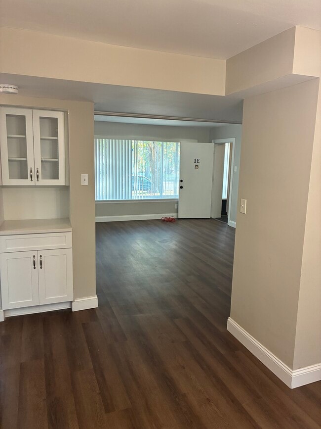 Photo - 8227 Delmar Blvd Unit 1E