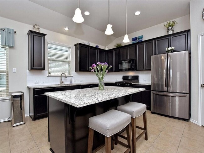 Photo - 305 Methodius Dr