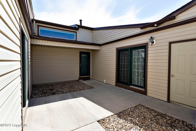 Photo - 909 Indian Hills Dr