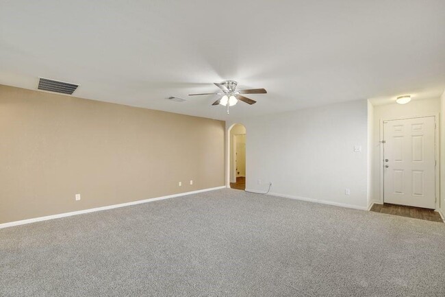 Photo - 1444 Breanna Ln