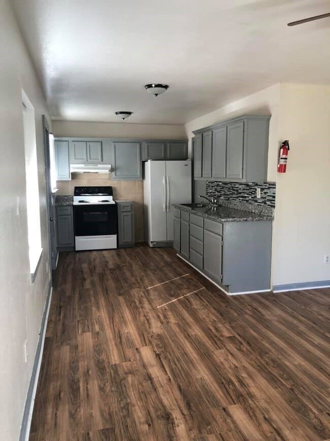 Photo - 4403 Tampico St