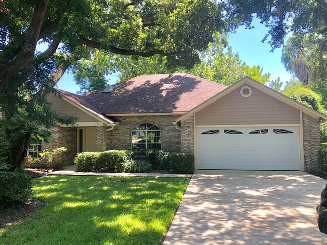 Building Photo - 2298 Pirates Bay Dr