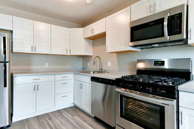 2BR, 1 BA Bathroom