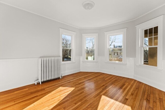 Photo - 22 Lewis St Unit 1