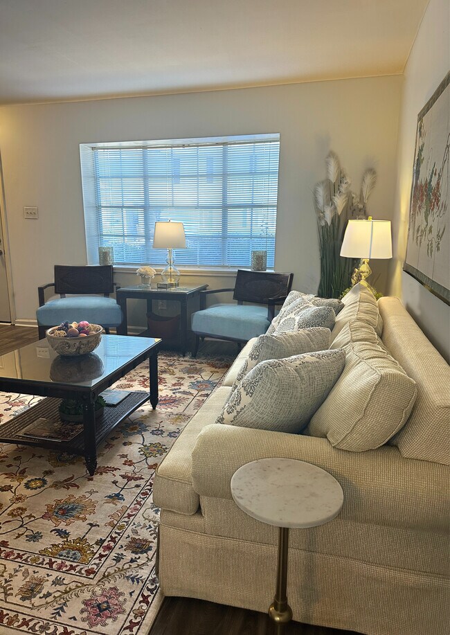 Photo - Foxwood Apartment Townhomes