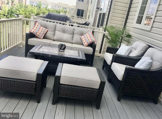 Photo - 23689 Sailfish Square