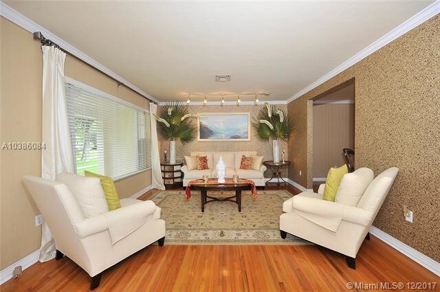 Photo - 1425 Trillo Ave