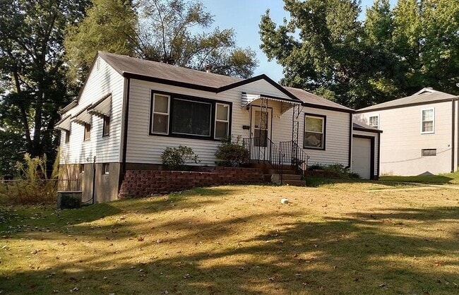 Building Photo - 1136 Grenshaw Dr