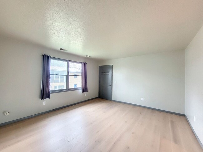 Photo - 303 Larson Ct Unit Apt 3