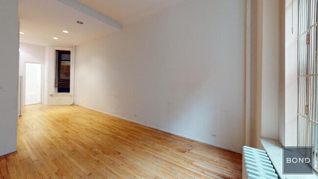 Photo - 315 E 93rd St Apartment Unit 1B