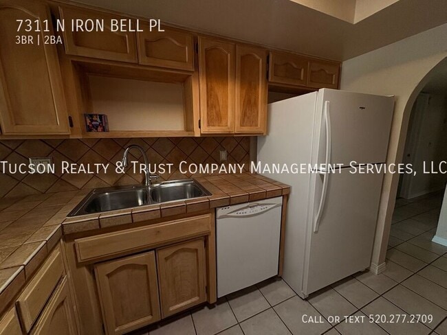 Photo - 7311 N Iron Bell Pl