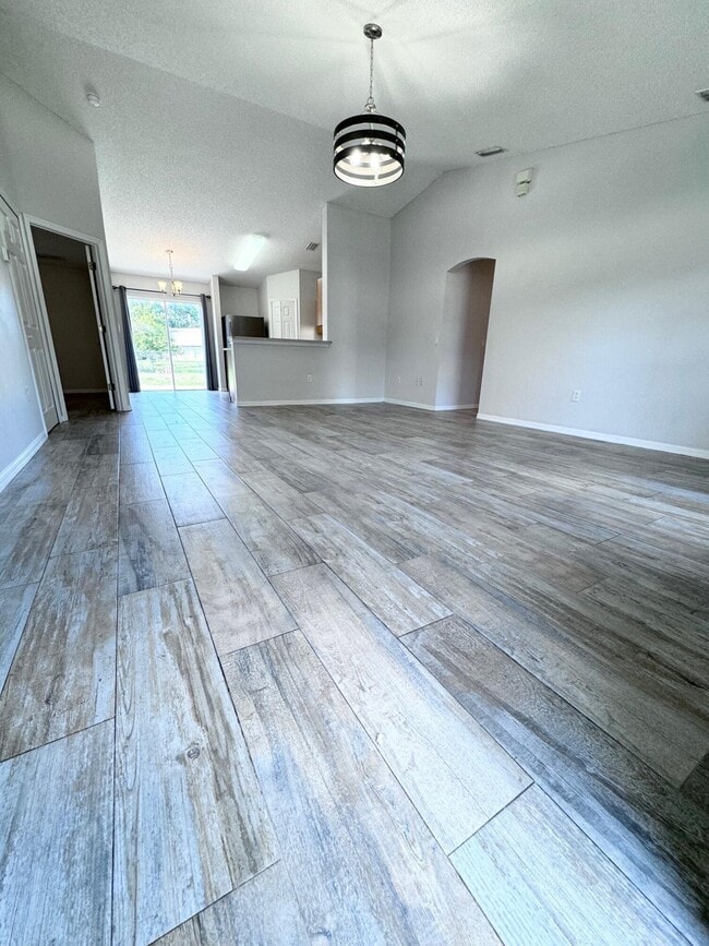 Photo - 1006 Fairplay Ave NW