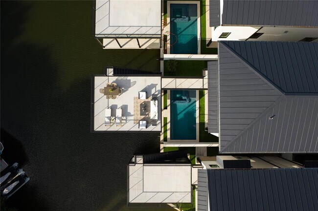 Photo - 701 Hi Cir N Unit C