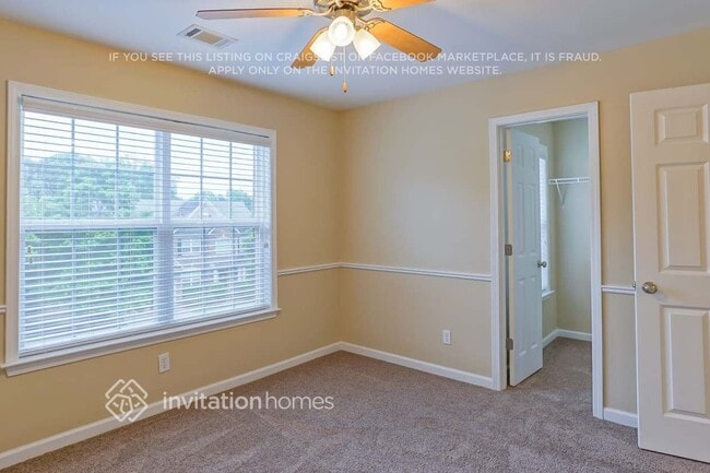 Photo - 940 Island Bluff Ln