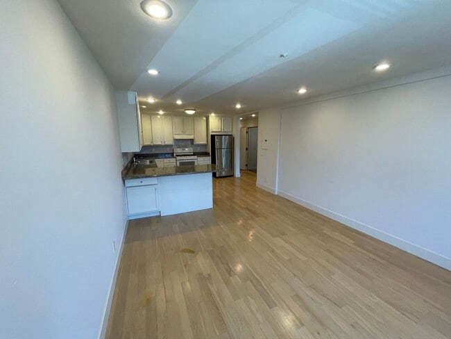 Photo - 1670 Kirkwood Ave Unit B